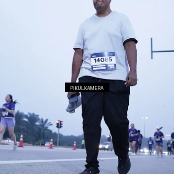 Runner Photo 7460367