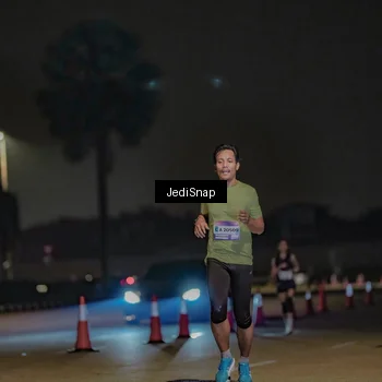 Runner Photo 7460376