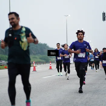 Runner Photo 7460378