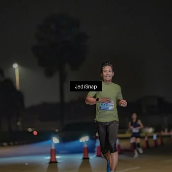 Runner Photo 7460384