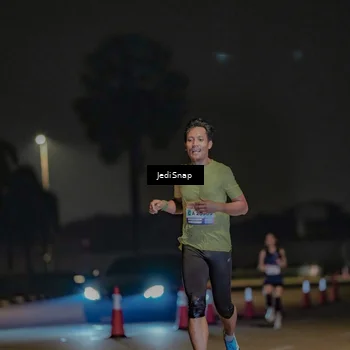 Runner Photo 7460404
