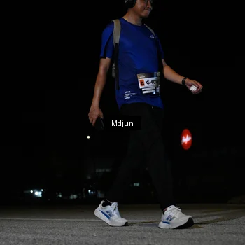 Runner Photo 7460457