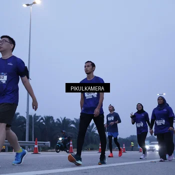 Runner Photo 7460461
