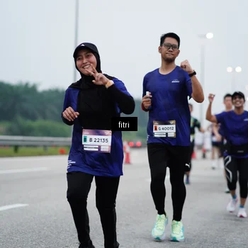 Runner Photo 7460472