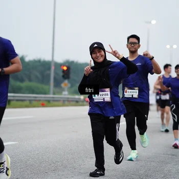 Runner Photo 7460473