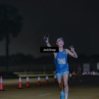 Runner Photo 7460556