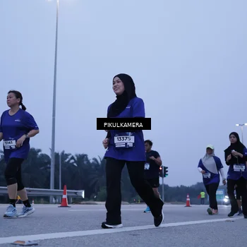 Runner Photo 7460579