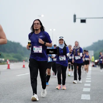 Runner Photo 7460581