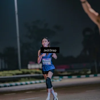 Runner Photo 7460596