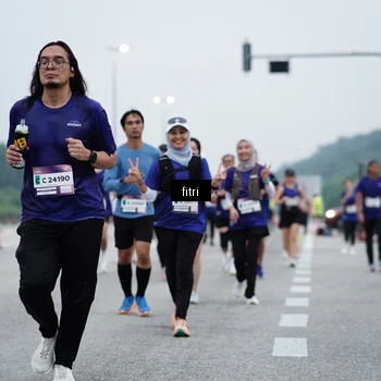 Runner Photo 7460605