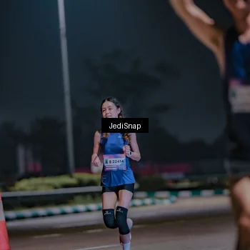 Runner Photo 7460606