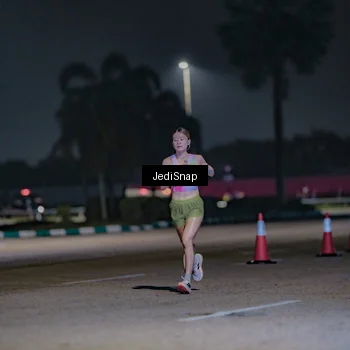 Runner Photo 7460655