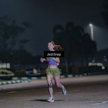 Runner Photo 7460686