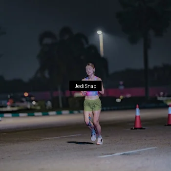 Runner Photo 7460693
