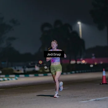 Runner Photo 7460701