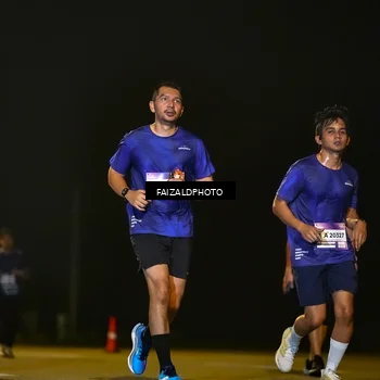 Runner Photo 7460703