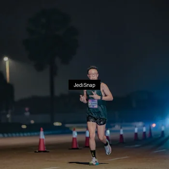 Runner Photo 7460718