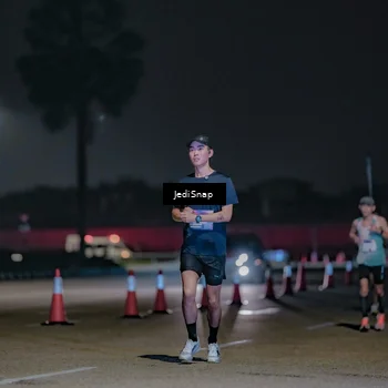 Runner Photo 7460792