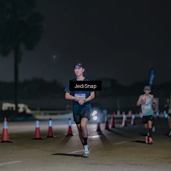 Runner Photo 7460797