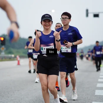 Runner Photo 7460813