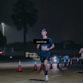 Runner Photo 7460818