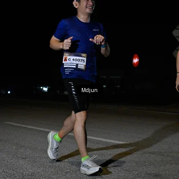 Runner Photo 7460836