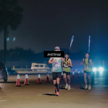 Runner Photo 7460851