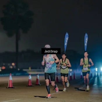 Runner Photo 7460875