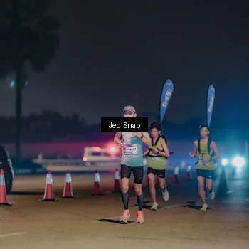 Runner Photo 7460884