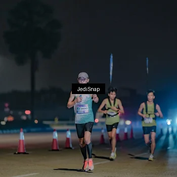 Runner Photo 7460895