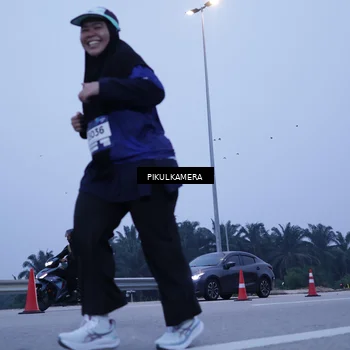 Runner Photo 7460905