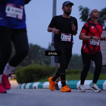 Runner Photo 7460908