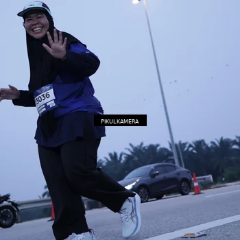 Runner Photo 7460914