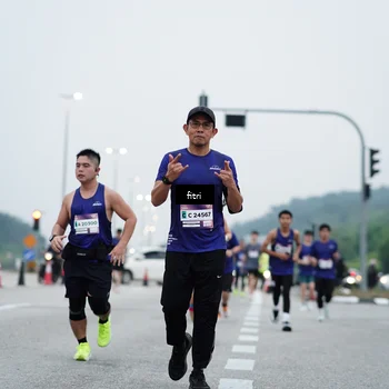 Runner Photo 7460923
