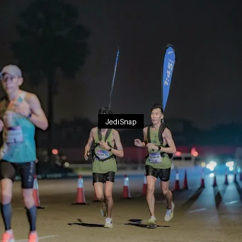 Runner Photo 7460933
