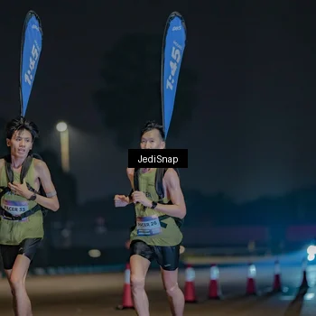 Runner Photo 7460979
