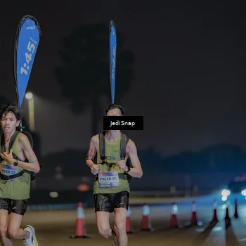 Runner Photo 7460982
