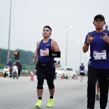 Runner Photo 7461003