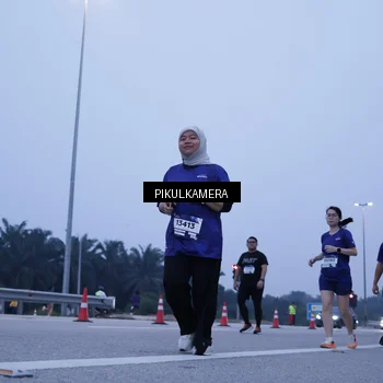 Runner Photo 7461040