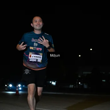 Runner Photo 7461111