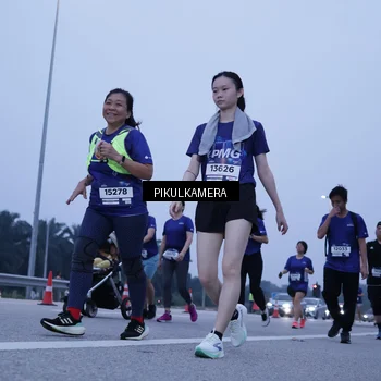 Runner Photo 7461236