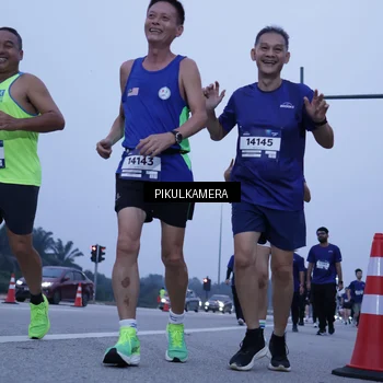 Runner Photo 7461243
