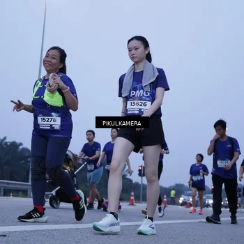 Runner Photo 7461253