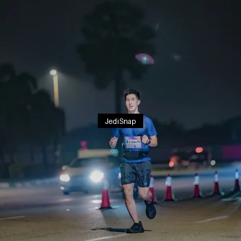 Runner Photo 7461332