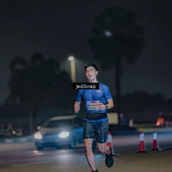Runner Photo 7461357
