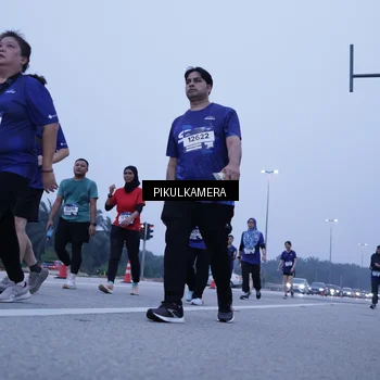 Runner Photo 7461364