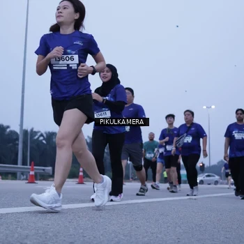 Runner Photo 7461367