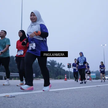 Runner Photo 7461391