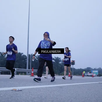 Runner Photo 7461455