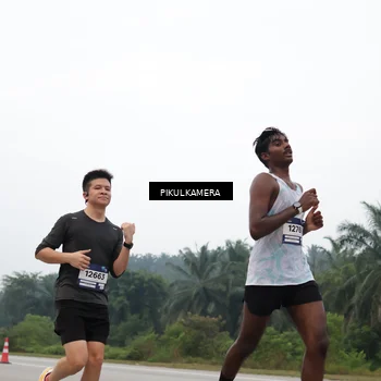 Runner Photo 7461680
